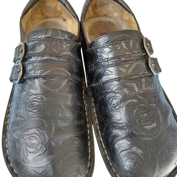Alegria Alli Slip-On Clog Flat Women's  Size EU 39 US 8.5 Black Embossed Floral - Picture 4 of 14